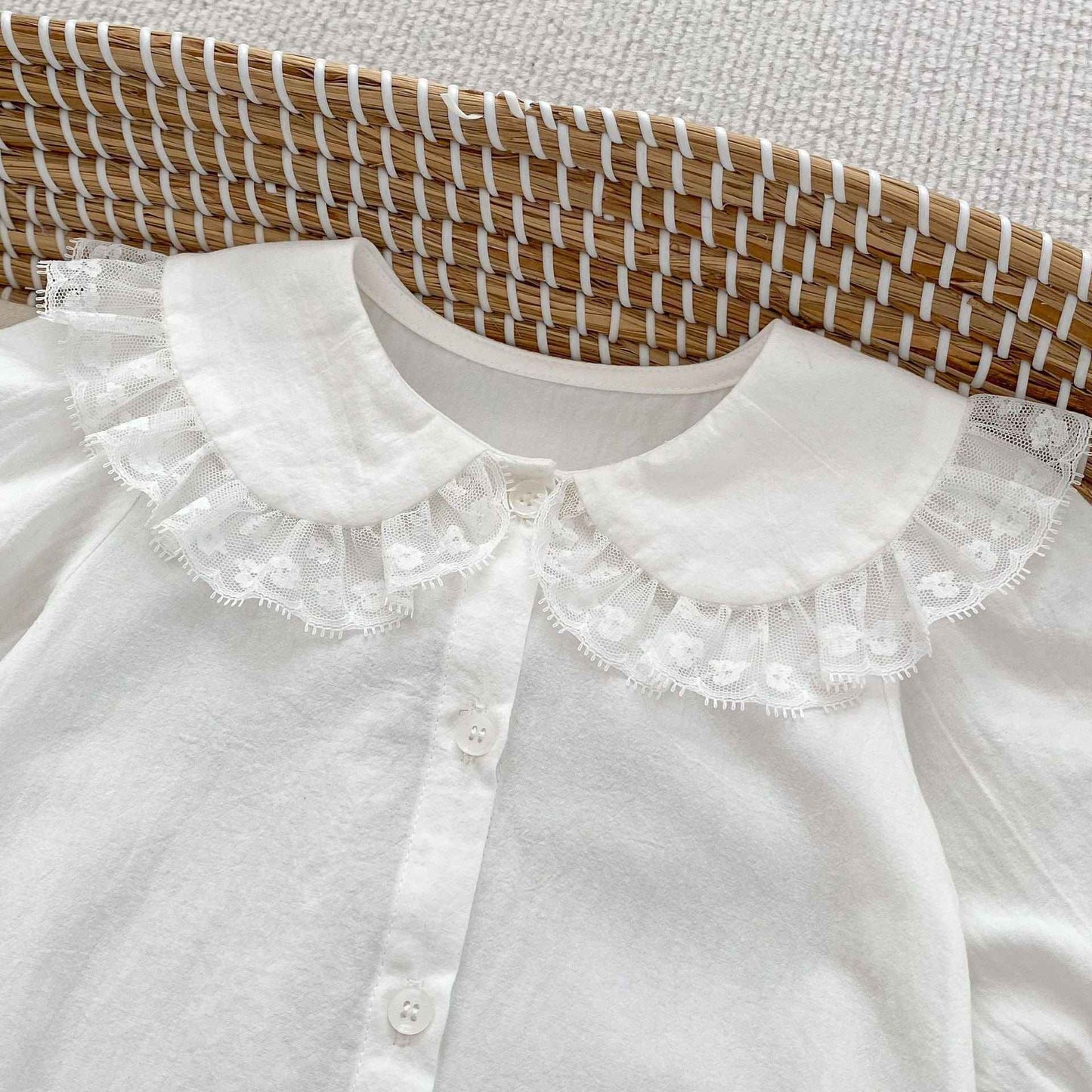 Spring Arrival Baby Girls Long Sleeves Floral Embroidered Lace Trim Collar Onesies Bodysuits